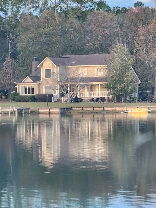 Lake Leamon 0