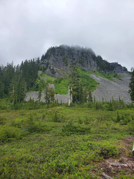 Mazama Camp Shelter 8