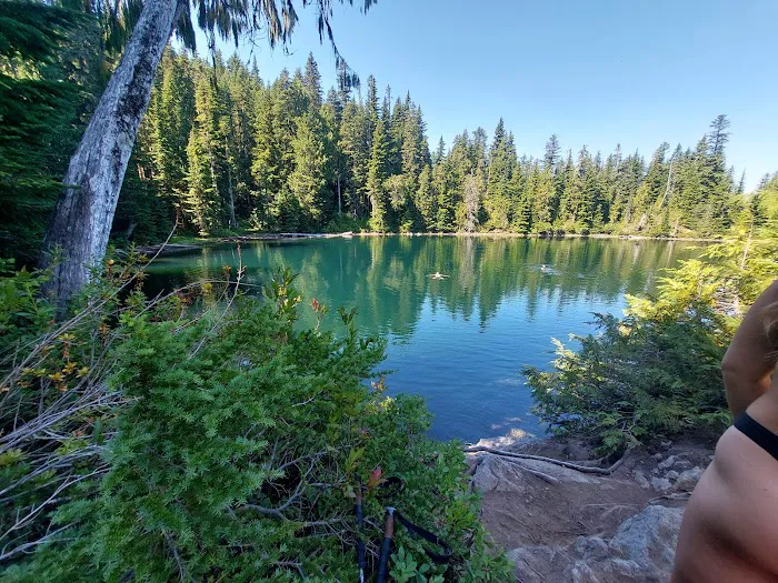 Golden Lakes Camp 1