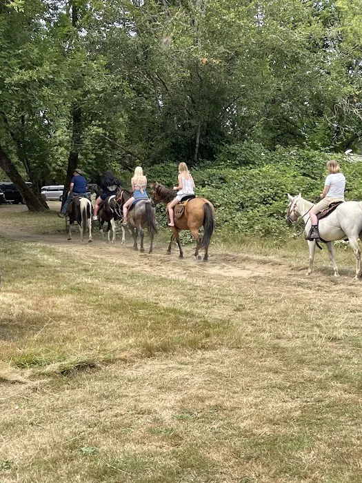 Bar UK River Ranch Camp and Ride 5