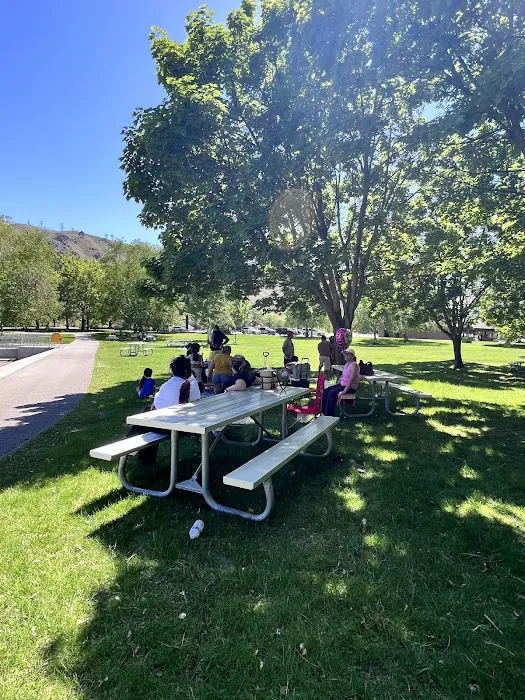 Lincoln Rock Group Camp 4