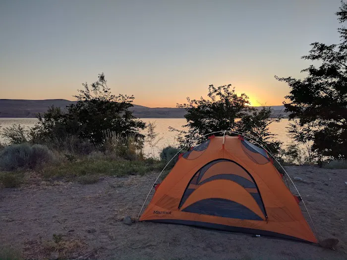 Sand Hollow Campground 8