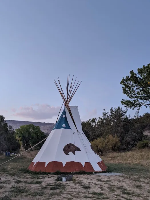 North Fork Tipi Haven & camping 0