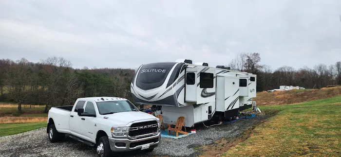 Mountain Top RV Park & Cabins 4