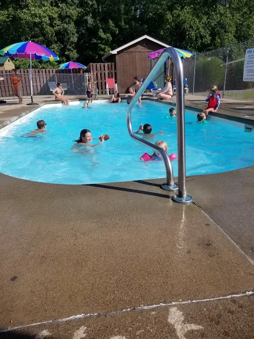 Mountain Lake Campground and Cabins 4