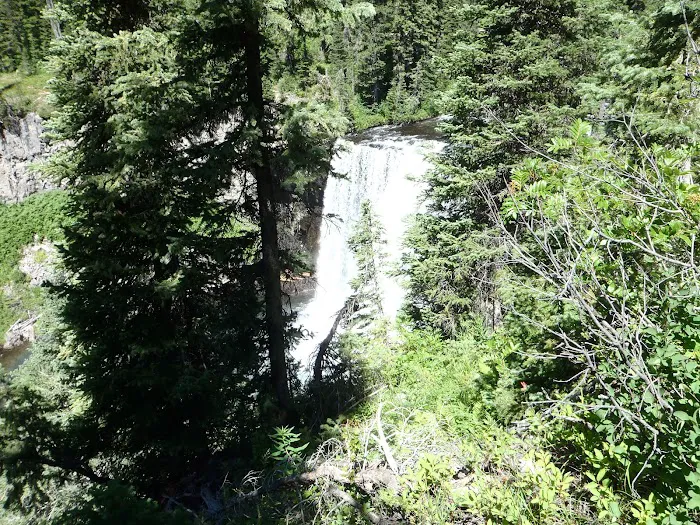 Colonnade Falls 2