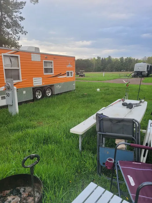 Lounge On Big Lake Shores 7