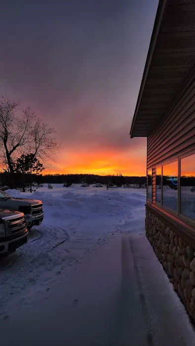 Lounge On Big Lake Shores 4