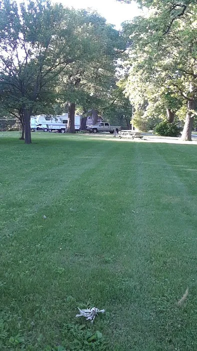Allanson's Park Camping 8