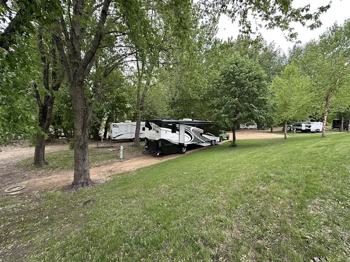 Riverside Park Campgrounds 5