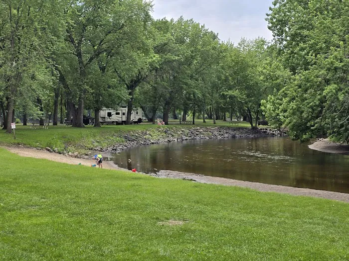 Two Rivers Campground & Tubing 4