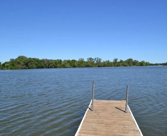 Sundquist Park at West Lake Sarah