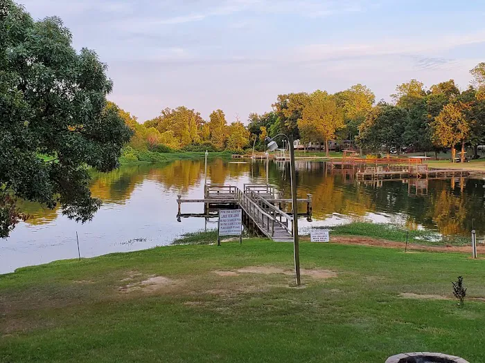 Lakeview Lodge On Lake Fork 1