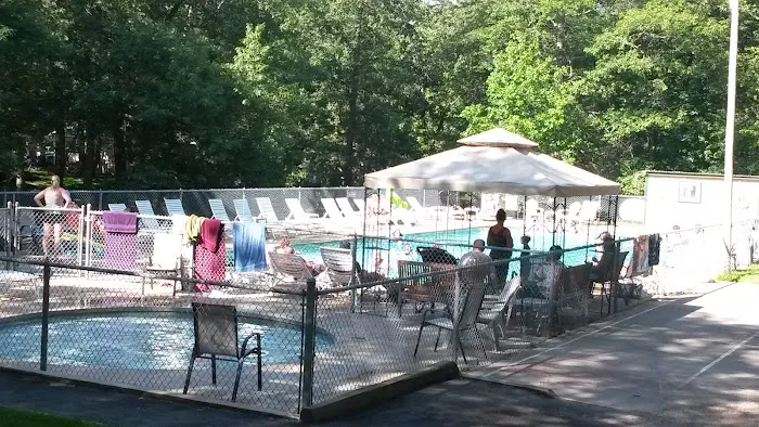 Fishtrap Camping and RV Resort 9
