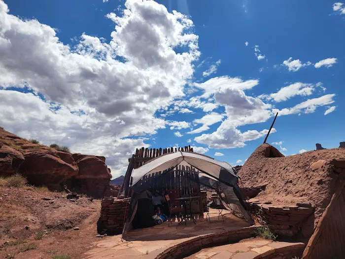 Base Camp Adventure Lodge 8