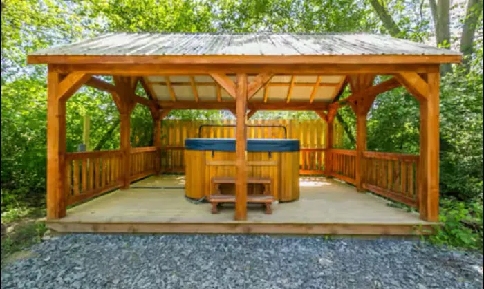 Seneca Hideaway 4
