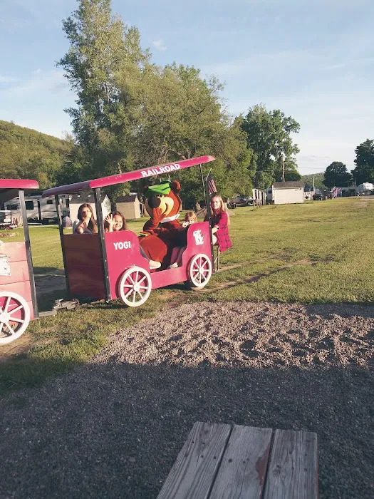 Jellystone Park of the Finger Lakes @ Babcock Hollow 9