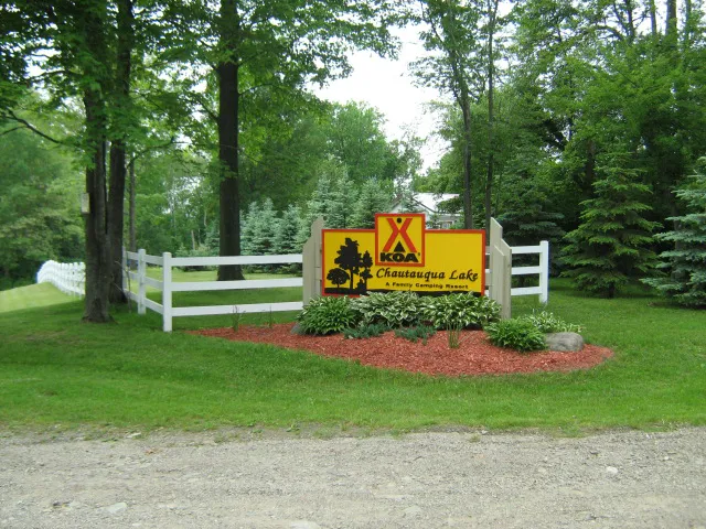 Chautauqua Lake KOA Holiday 6