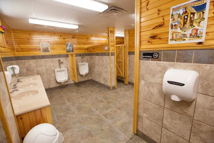 Yogi Bear's Jellystone Park at Kozy Rest 1