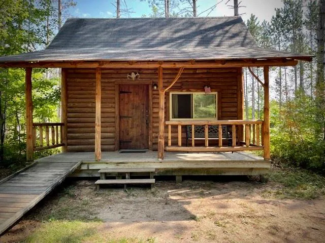 Rustic Rafters Cabins & Camping 4