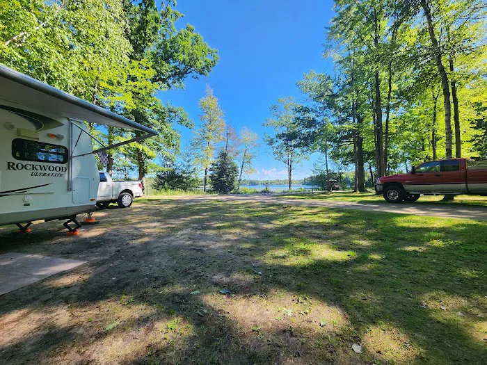 Warblers Cove Campground & RV Resorts 0