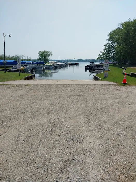 Artesia Beach Campground and Marina 3