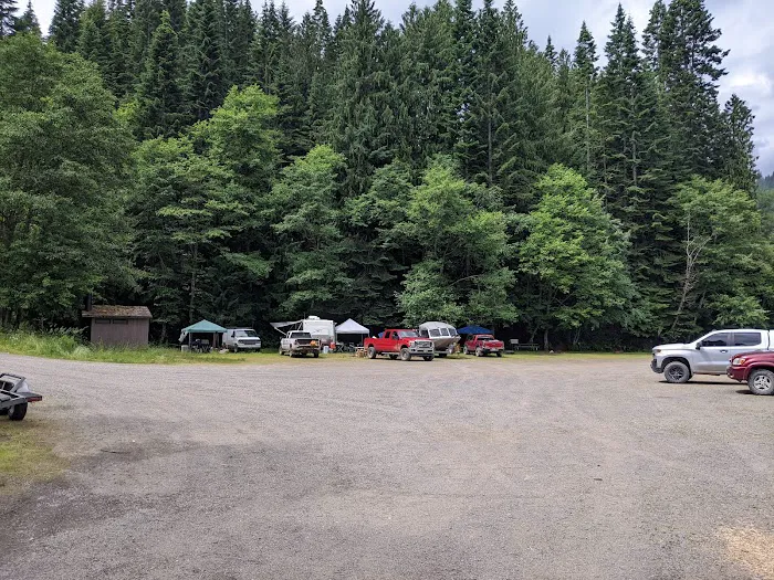 Dworshak Reservoir Grandad Campground 4