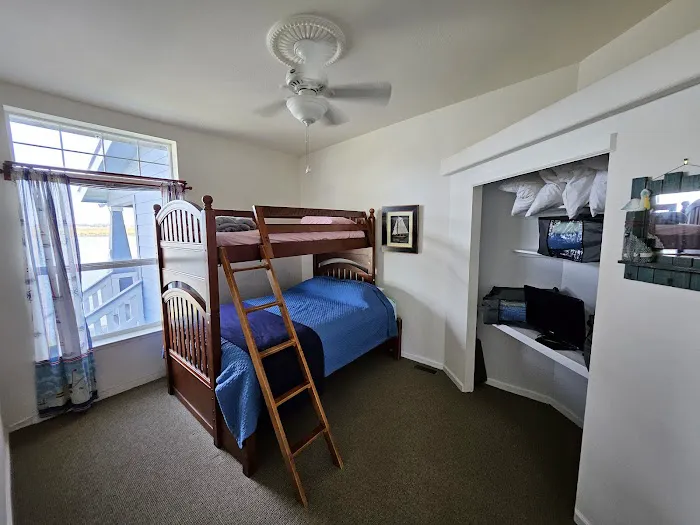 Great Room Bungalow 4