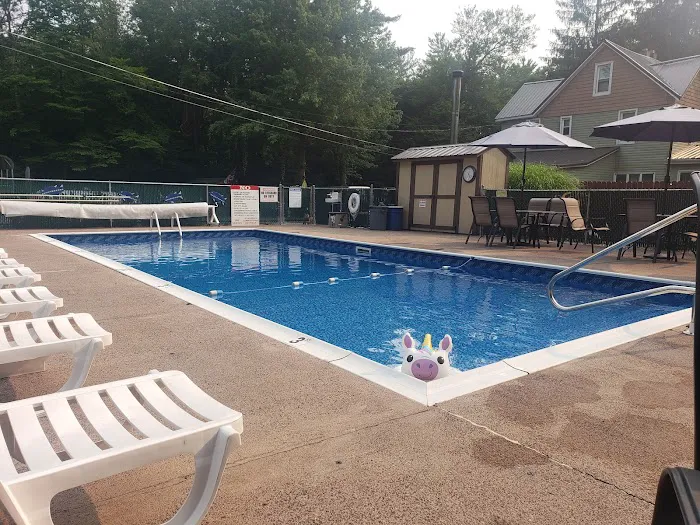 Hemlock Campground & Cottages 0