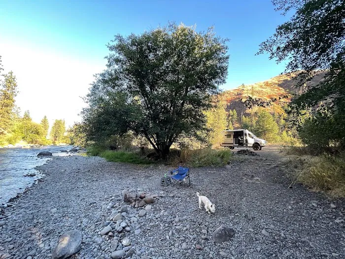 Grizz Flats Campground 4