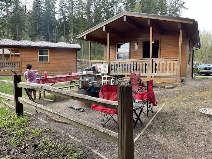 Mountain Dale Cabin Village 2