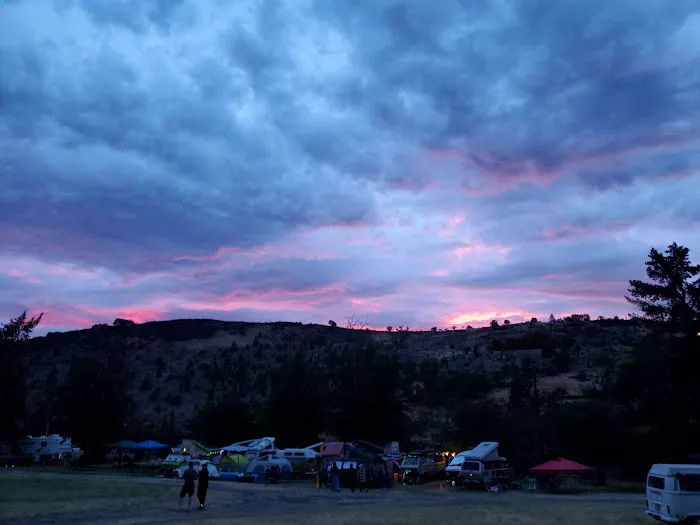 Oasis Riverview campground 8