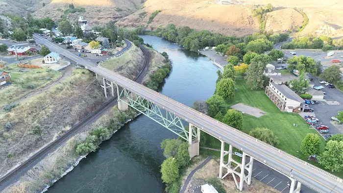 UpRiver RV Park at Imperial River Co. 8
