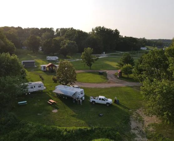 White's Riverside Bluffton Campground