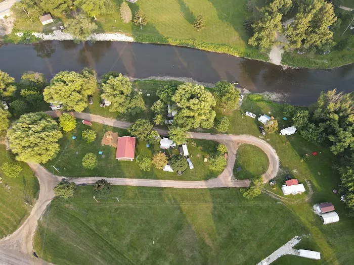 White's Riverside Bluffton Campground 9