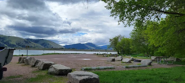 Browns Lake Campground 2