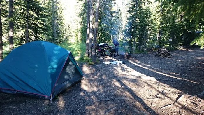 Yellowjacket Lake Campground 0