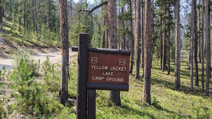 Yellowjacket Lake Campground 7