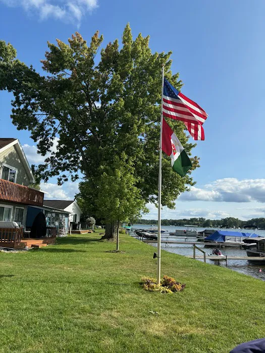 Vineyard Lake 7
