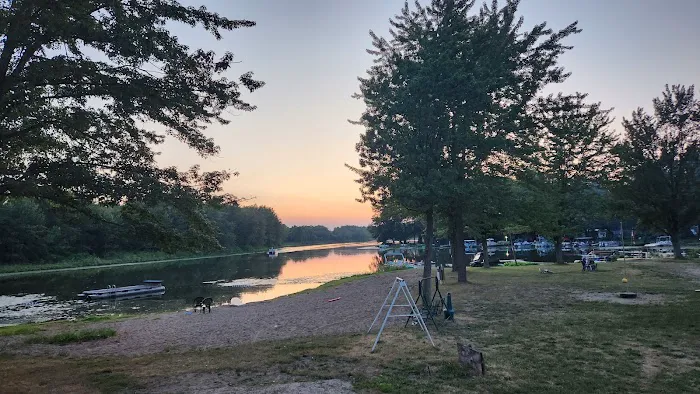 Story Lake Resort 0
