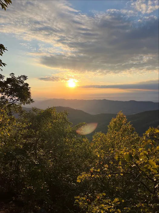Peaks Of Otter Campground 9
