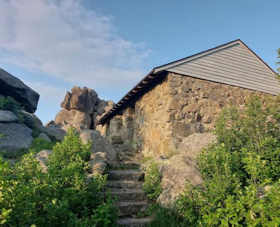 Peaks Of Otter Campground