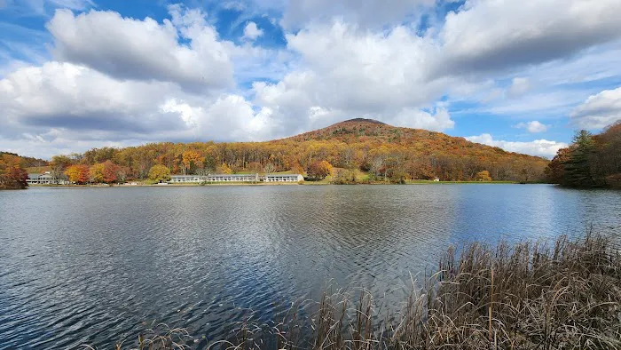 Peaks Of Otter Campground 2