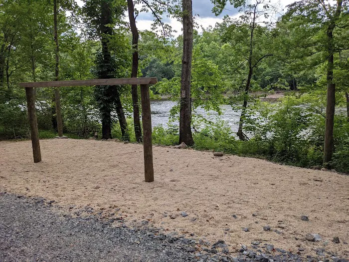 Twin River Campground Driveway 3