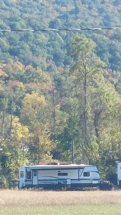 Robinson's Family Campground 5