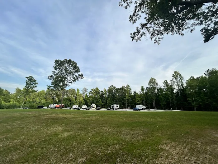 2 Lakes RV Resort 2