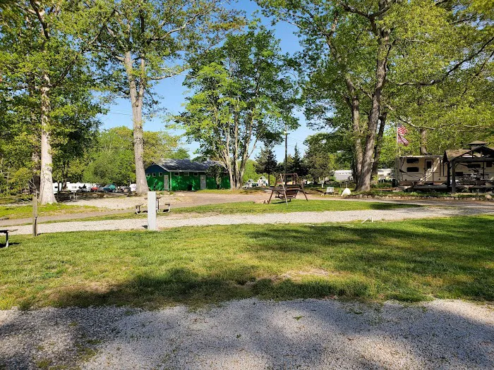 Niantic / I-95 Exit 72 KOA Holiday 5