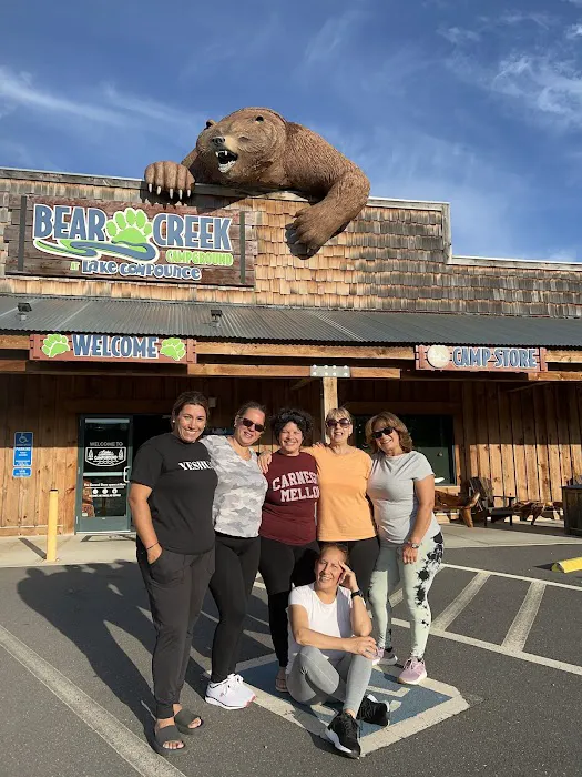 Lake Compounce Campground check-in and store 2