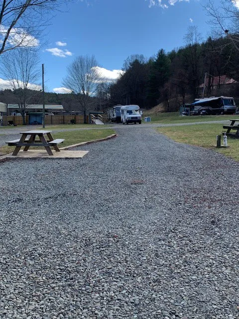 New River Bridge Family Campground 1