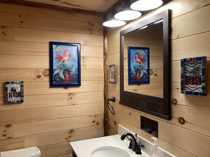Rustic Knolls Campsites and Cabins 7